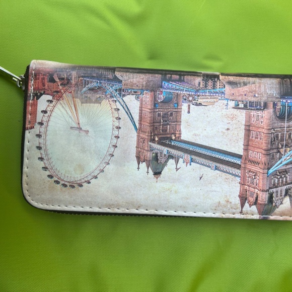 new! London theme wallet /card holder - Picture 2 of 3